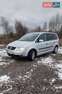 Мінівен Volkswagen Touran 2004 в Сарнах