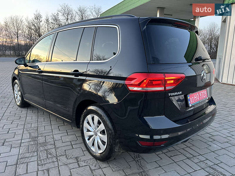 Микровэн Volkswagen Touran 2018 в Дунаевцах