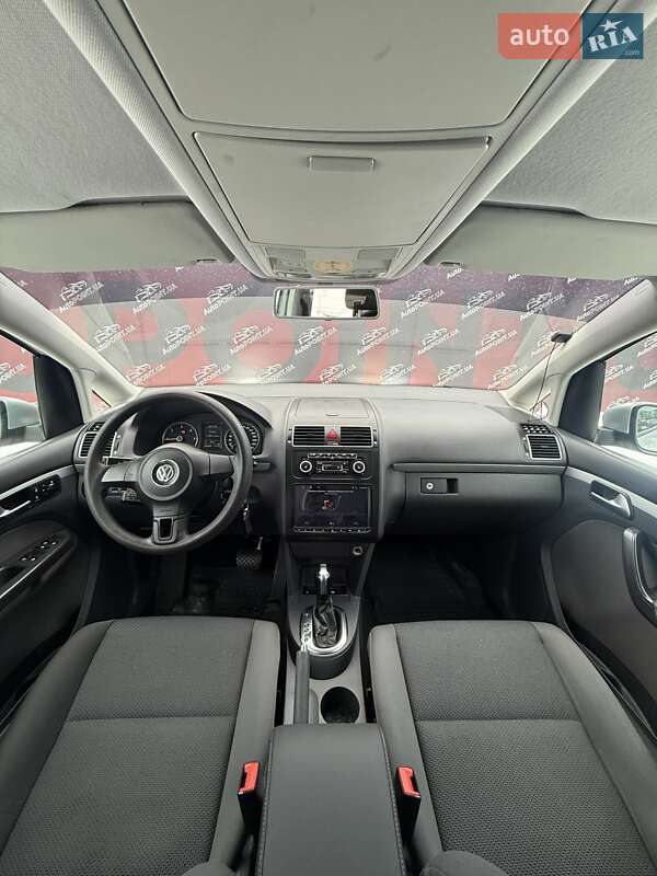 Мінівен Volkswagen Touran 2012 в Сумах