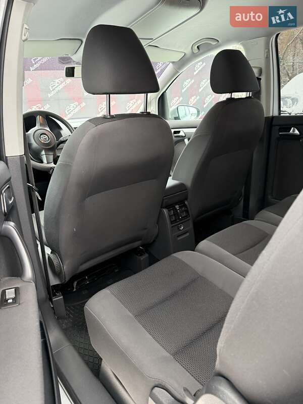 Мінівен Volkswagen Touran 2012 в Сумах