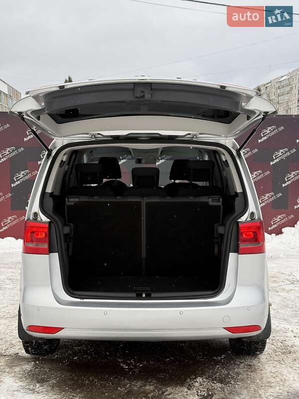 Мінівен Volkswagen Touran 2012 в Сумах