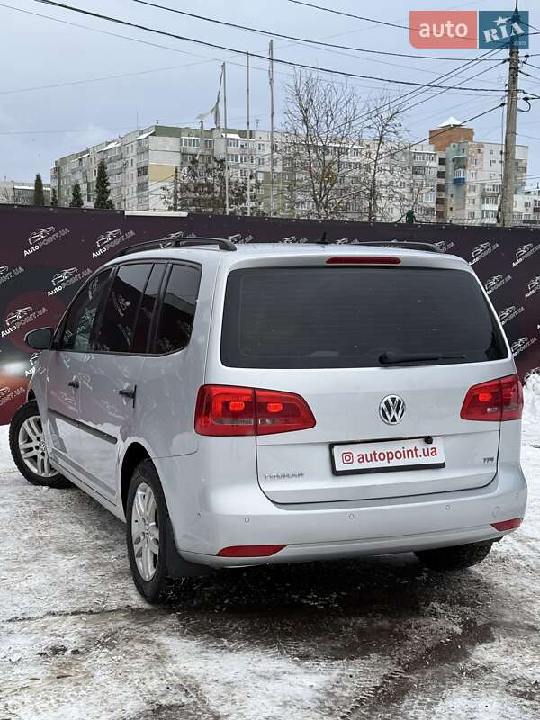 Мінівен Volkswagen Touran 2012 в Сумах