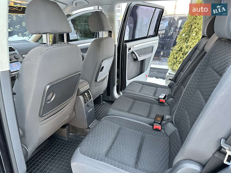 Мінівен Volkswagen Touran 2007 в Харкові фото 16 Мінівен Volkswagen Touran 2007 в Харкові