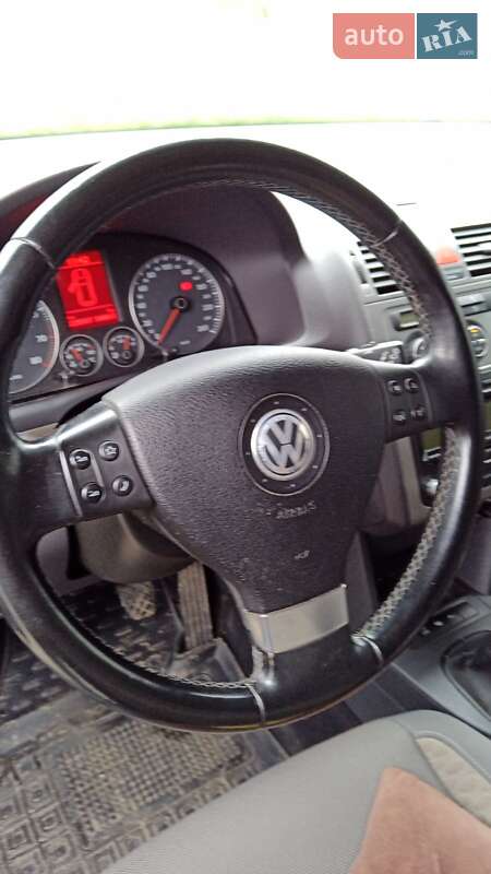 Мінівен Volkswagen Touran 2008 в Вознесенську