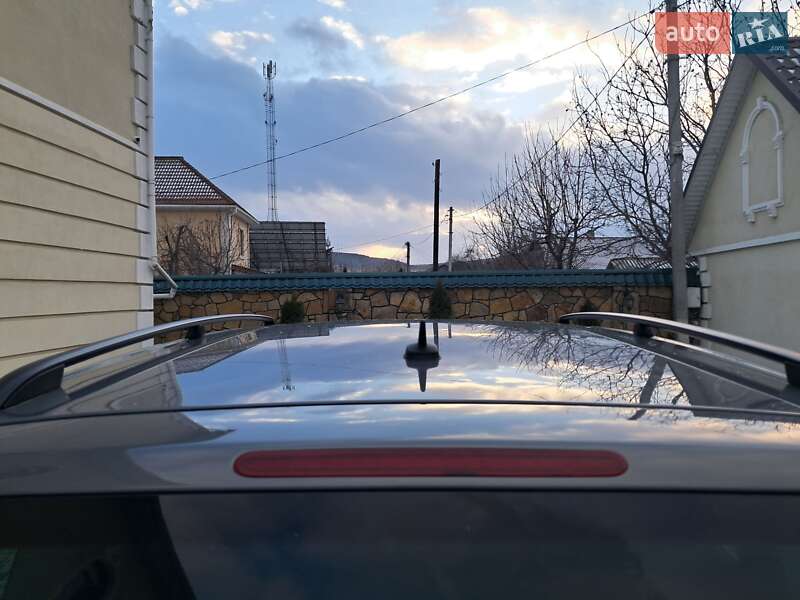 Минивэн Volkswagen Touran 2006 в Могилев-Подольске фото 12 Минивэн Volkswagen Touran 2006 в Могилев-Подольске