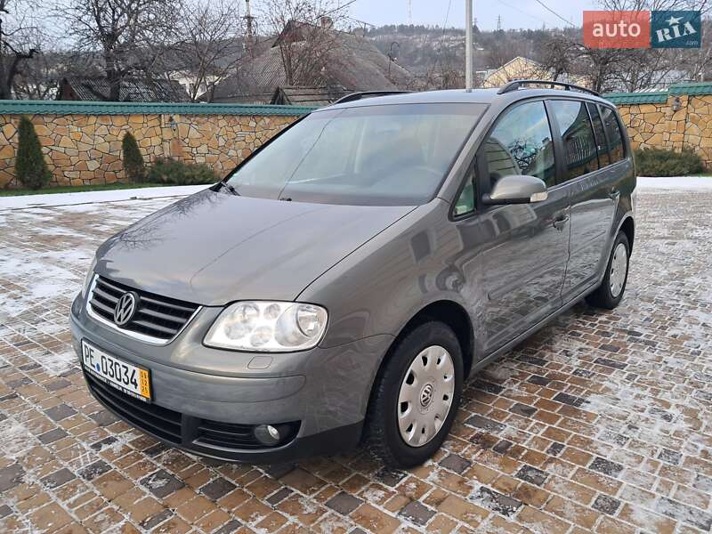 Минивэн Volkswagen Touran 2006 в Могилев-Подольске фото 22 Минивэн Volkswagen Touran 2006 в Могилев-Подольске