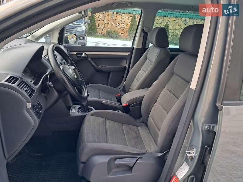 Минивэн Volkswagen Touran 2006 в Могилев-Подольске фото 74 Минивэн Volkswagen Touran 2006 в Могилев-Подольске