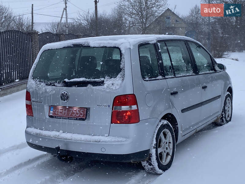 Минивэн Volkswagen Touran 2005 в Вознесенске
