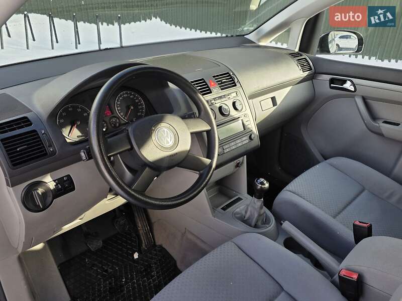 Минивэн Volkswagen Touran 2005 в Тернополе фото 24 Минивэн Volkswagen Touran 2005 в Тернополе