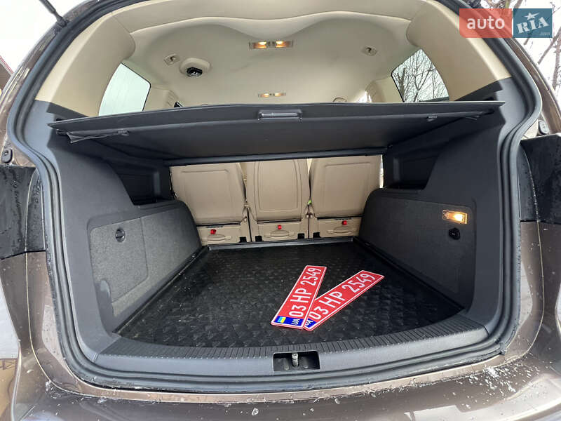 Минивэн Volkswagen Touran 2013 в Луцке фото 76 Минивэн Volkswagen Touran 2013 в Луцке