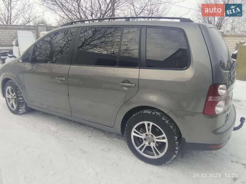 Минивэн Volkswagen Touran 2007 в Малой Виске фото 4 Минивэн Volkswagen Touran 2007 в Малой Виске