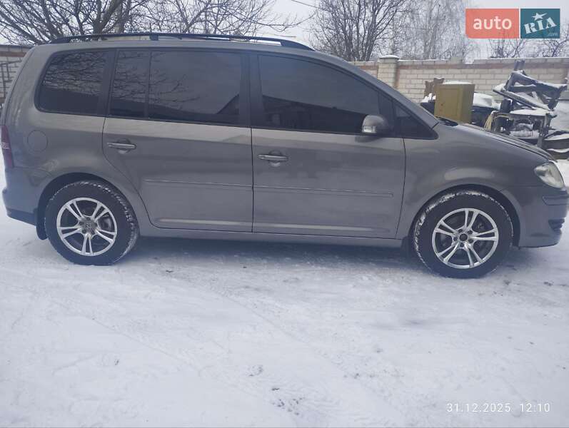 Минивэн Volkswagen Touran 2007 в Малой Виске фото 30 Минивэн Volkswagen Touran 2007 в Малой Виске