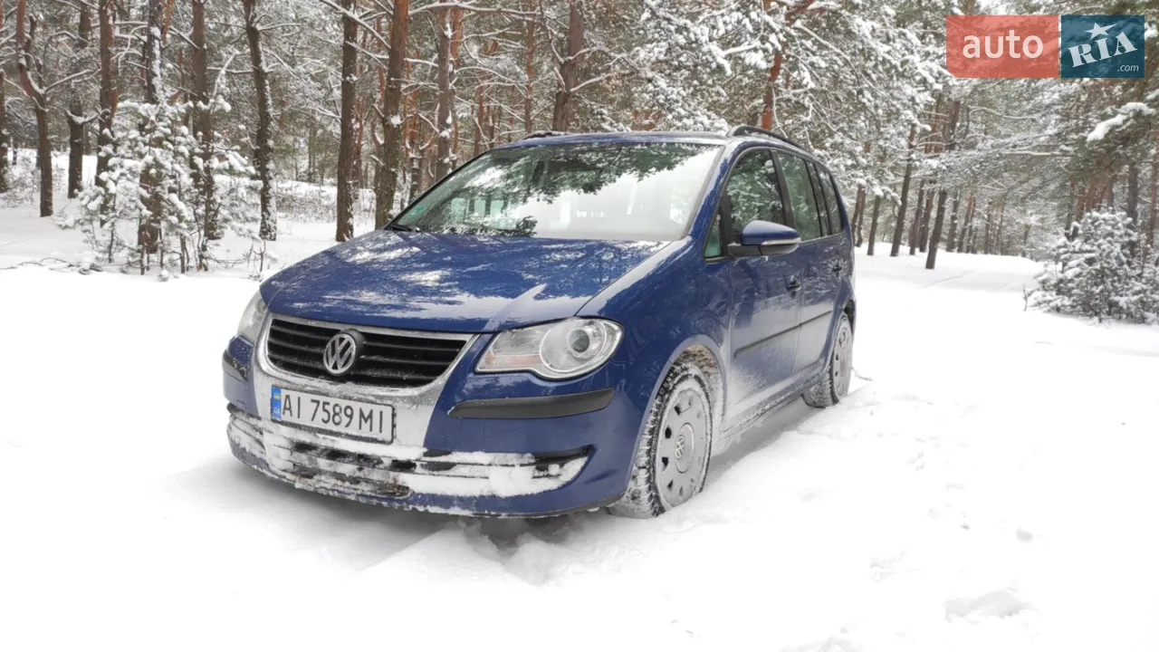 Авто в доброму стані, рідна фарба є місцями сколи та царапинки,  кондиціонер обслужено, ходовка збита, охайний салон з можливвістю зняти або зложити задній ряд для збільшення простору багажного відділення
