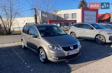 Минивэн Volkswagen Touran 2009 в Николаеве