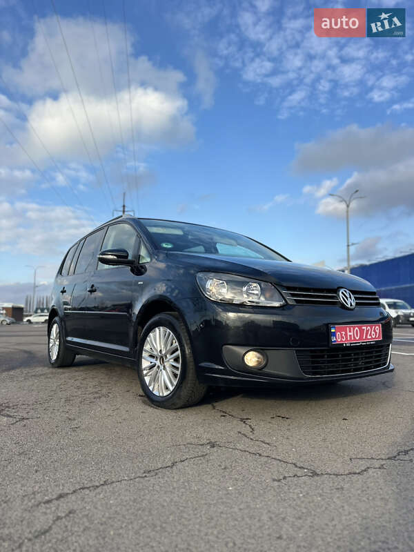 Минивэн Volkswagen Touran 2015 в Луцке