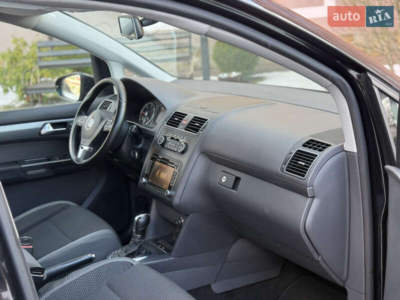 Минивэн Volkswagen Touran 2011 в Стрые фото 4 Минивэн Volkswagen Touran 2011 в Стрые