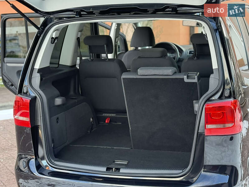 Минивэн Volkswagen Touran 2011 в Стрые фото 53 Минивэн Volkswagen Touran 2011 в Стрые