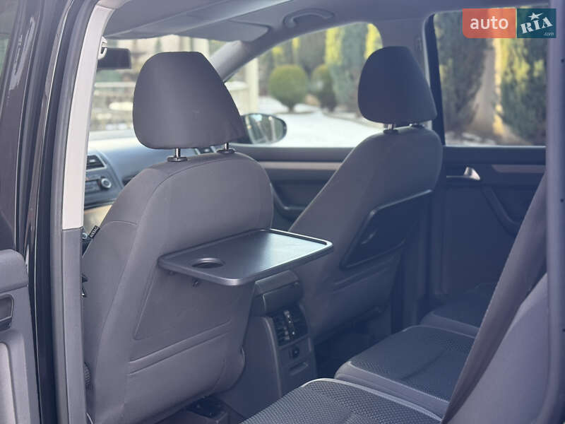 Минивэн Volkswagen Touran 2011 в Стрые фото 78 Минивэн Volkswagen Touran 2011 в Стрые