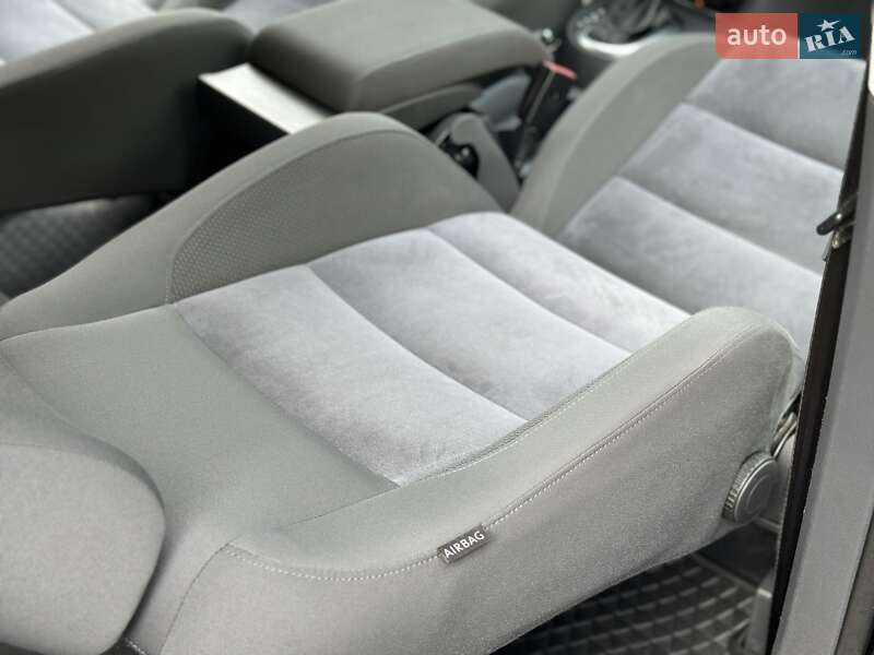 Минивэн Volkswagen Touran 2011 в Дрогобыче фото 50 Минивэн Volkswagen Touran 2011 в Дрогобыче