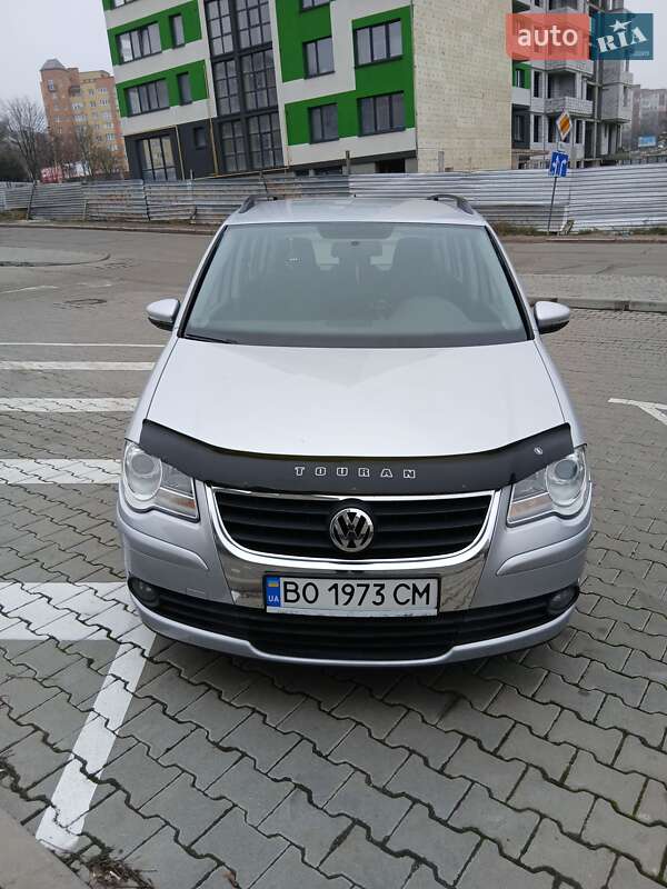 Volkswagen Touran 2010