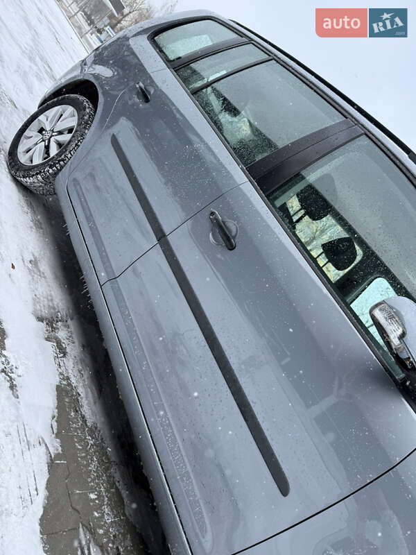 Минивэн Volkswagen Touran 2009 в Белой Церкви