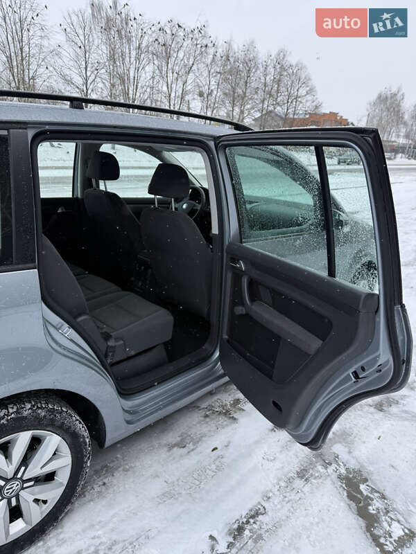 Минивэн Volkswagen Touran 2009 в Белой Церкви