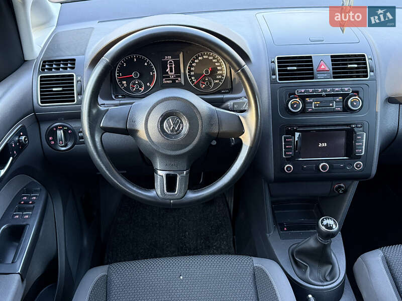 Минивэн Volkswagen Touran 2011 в Бердичеве фото 17 Минивэн Volkswagen Touran 2011 в Бердичеве