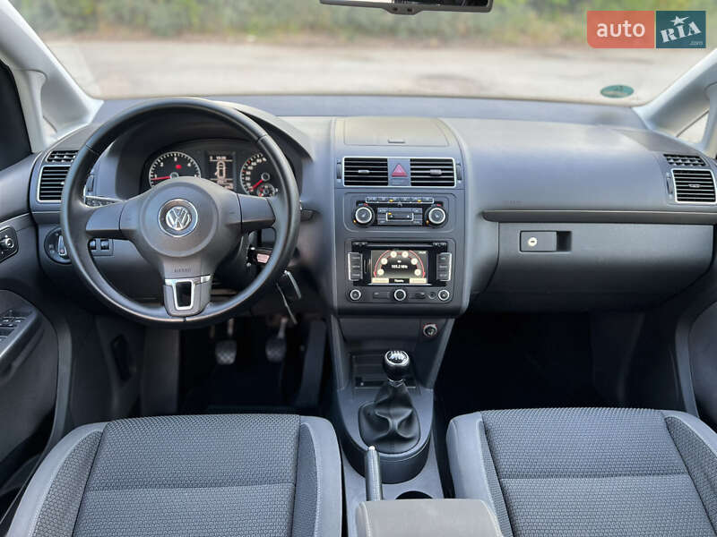 Минивэн Volkswagen Touran 2011 в Бердичеве фото 29 Минивэн Volkswagen Touran 2011 в Бердичеве