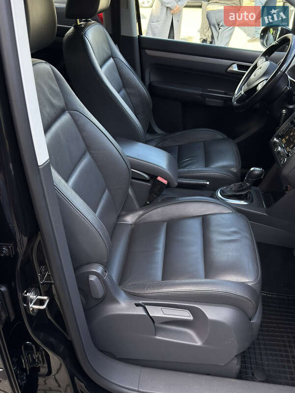 Минивэн Volkswagen Touran 2011 в Самборе фото 50 Минивэн Volkswagen Touran 2011 в Самборе