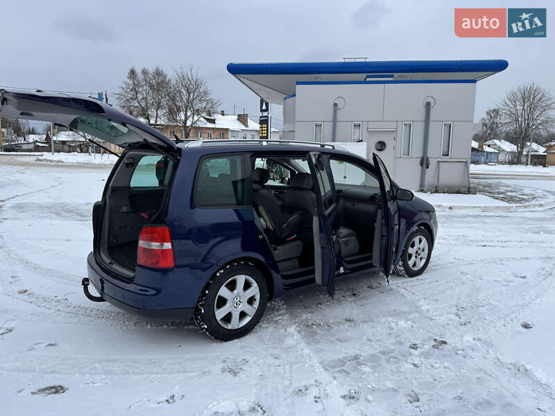 Мінівен Volkswagen Touran 2004 в Костопілі фото 8 Мінівен Volkswagen Touran 2004 в Костопілі