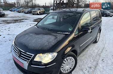 Мінівен Volkswagen Touran 2008 в Луцьку