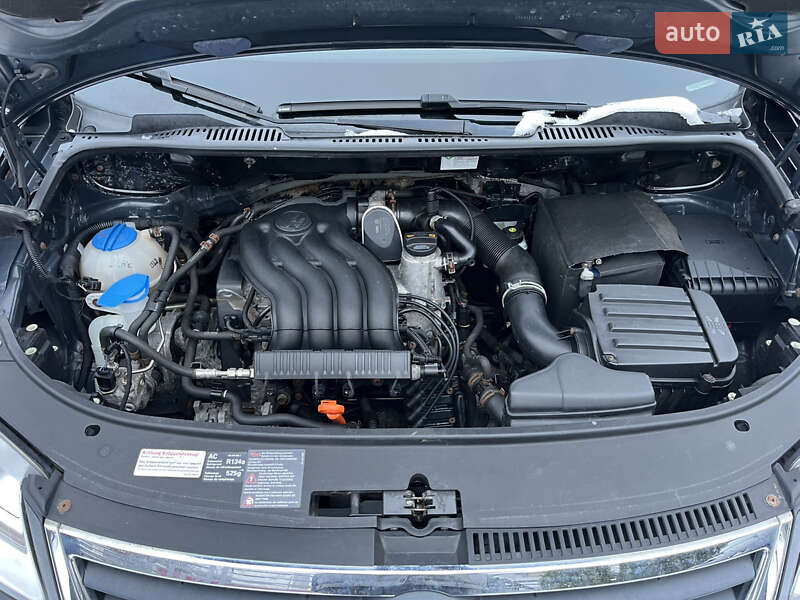 Минивэн Volkswagen Touran 2007 в Звягеле фото 7 Минивэн Volkswagen Touran 2007 в Звягеле