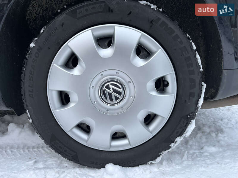 Минивэн Volkswagen Touran 2007 в Звягеле фото 19 Минивэн Volkswagen Touran 2007 в Звягеле