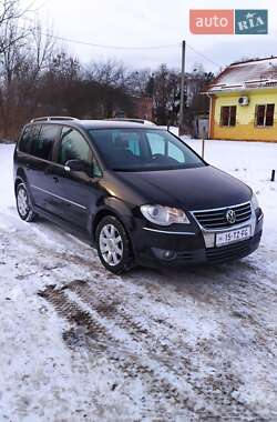 Мінівен Volkswagen Touran 2007 в Рівному