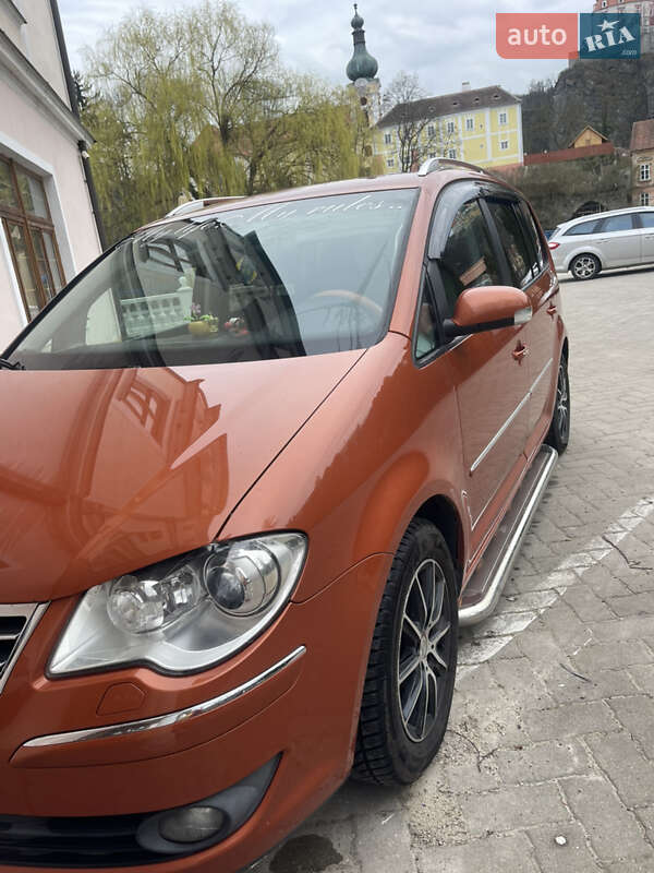 Volkswagen Touran 2009