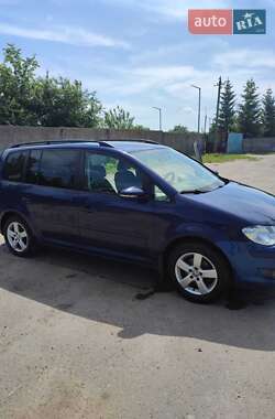 Минивэн Volkswagen Touran 2009 в Житомире