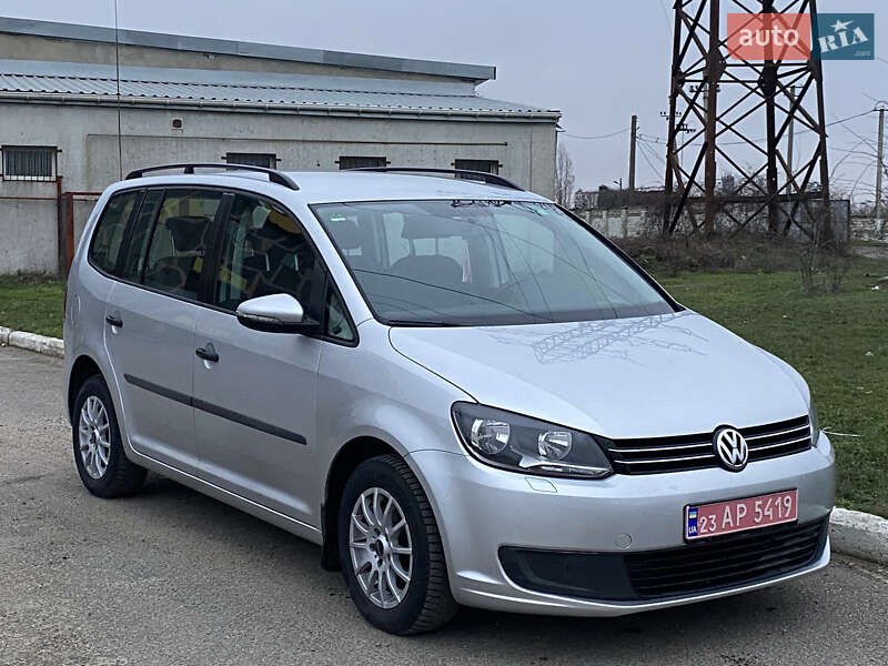 Volkswagen Touran 2011
