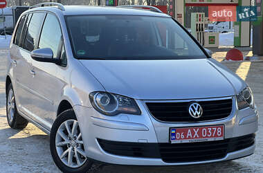 Мінівен Volkswagen Touran 2010 в Житомирі