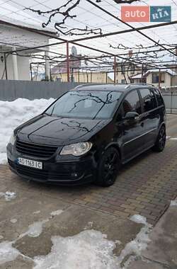 Мінівен Volkswagen Touran 2008 в Іршаві