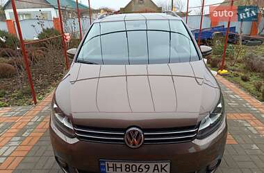 Минивэн Volkswagen Touran 2014 в Измаиле
