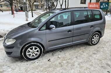 Минивэн Volkswagen Touran 2007 в Виннице