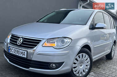 Минивэн Volkswagen Touran 2008 в Дрогобыче