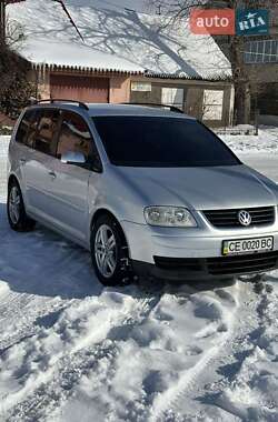 Минивэн Volkswagen Touran 2003 в Хотине
