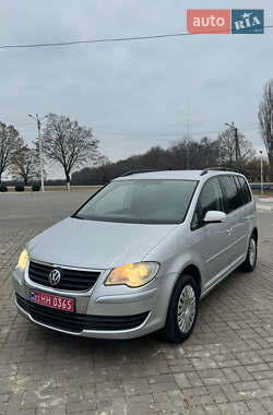Минивэн Volkswagen Touran 2008 в Днепре
