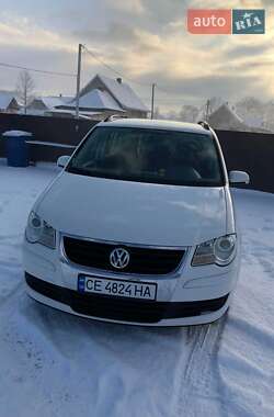 Минивэн Volkswagen Touran 2008 в Сторожинце