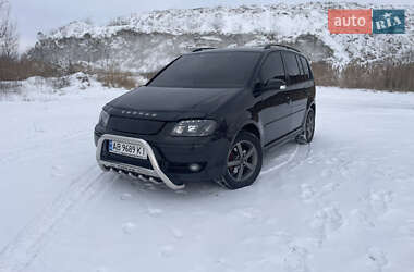 Мінівен Volkswagen Touran 2004 в Вінниці