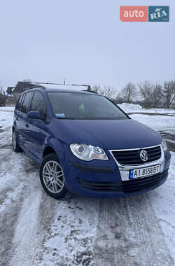 Минивэн Volkswagen Touran 2009 в Сквире