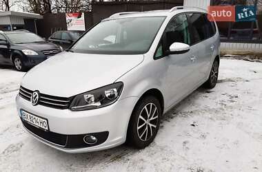 Минивэн Volkswagen Touran 2014 в Хмельницком