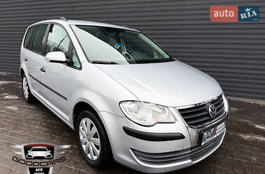 Минивэн Volkswagen Touran 2008 в Каменском