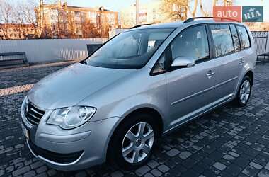 Минивэн Volkswagen Touran 2008 в Староконстантинове